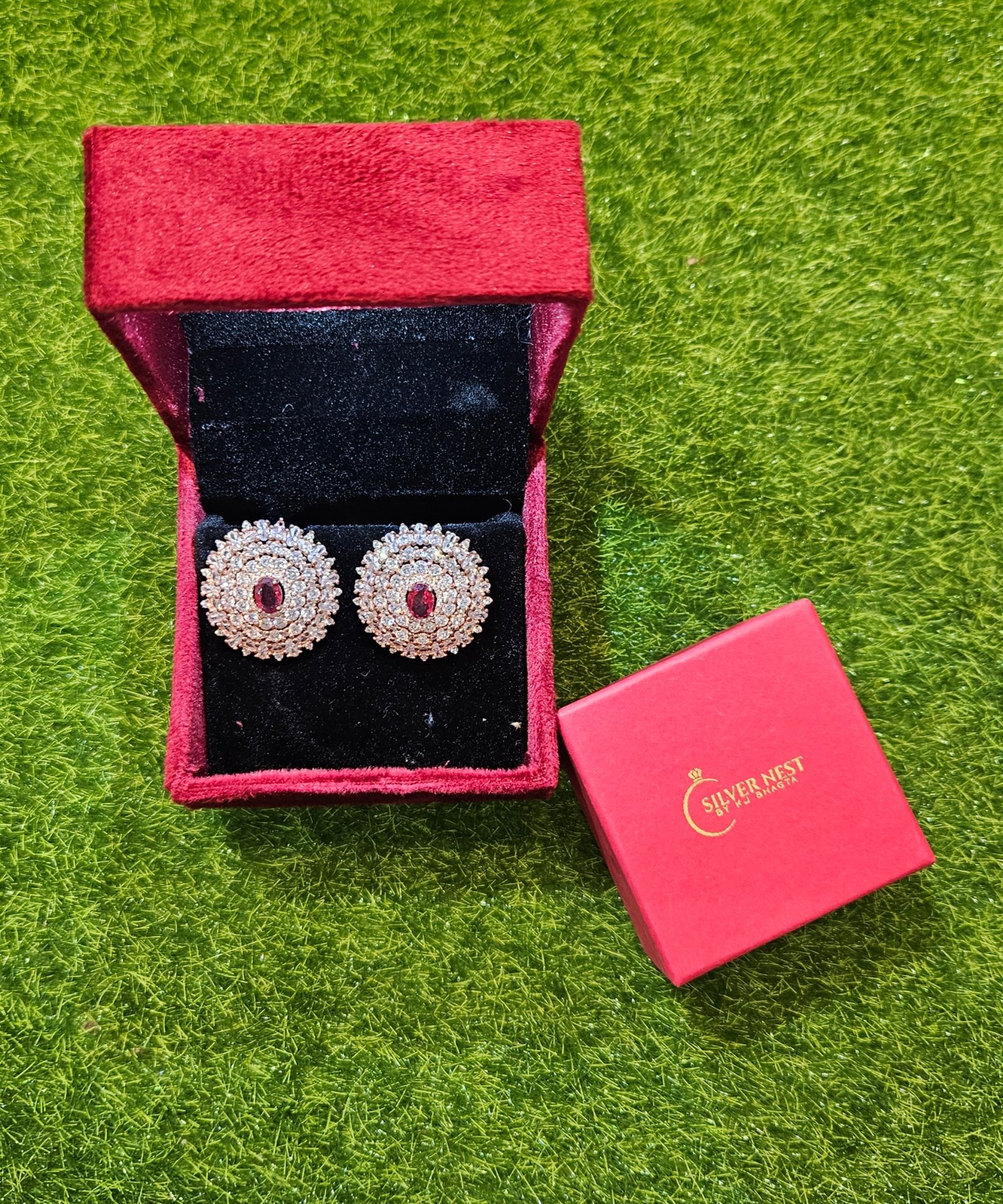 Silver stud(ladies)